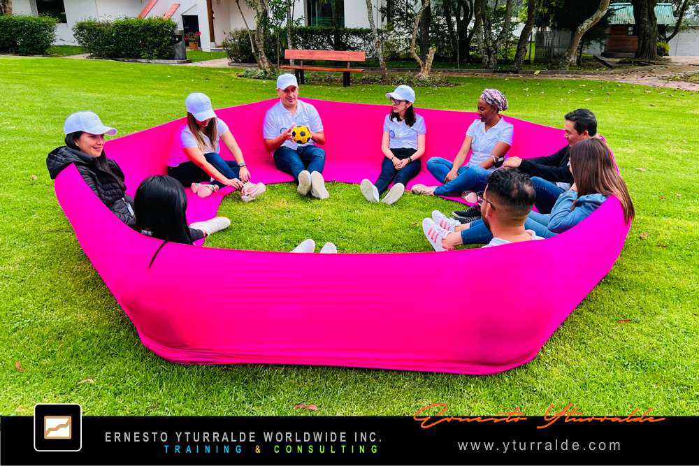Actividades outdoor en Quito Ecuador | Team Building para mejorar el clima organizacional