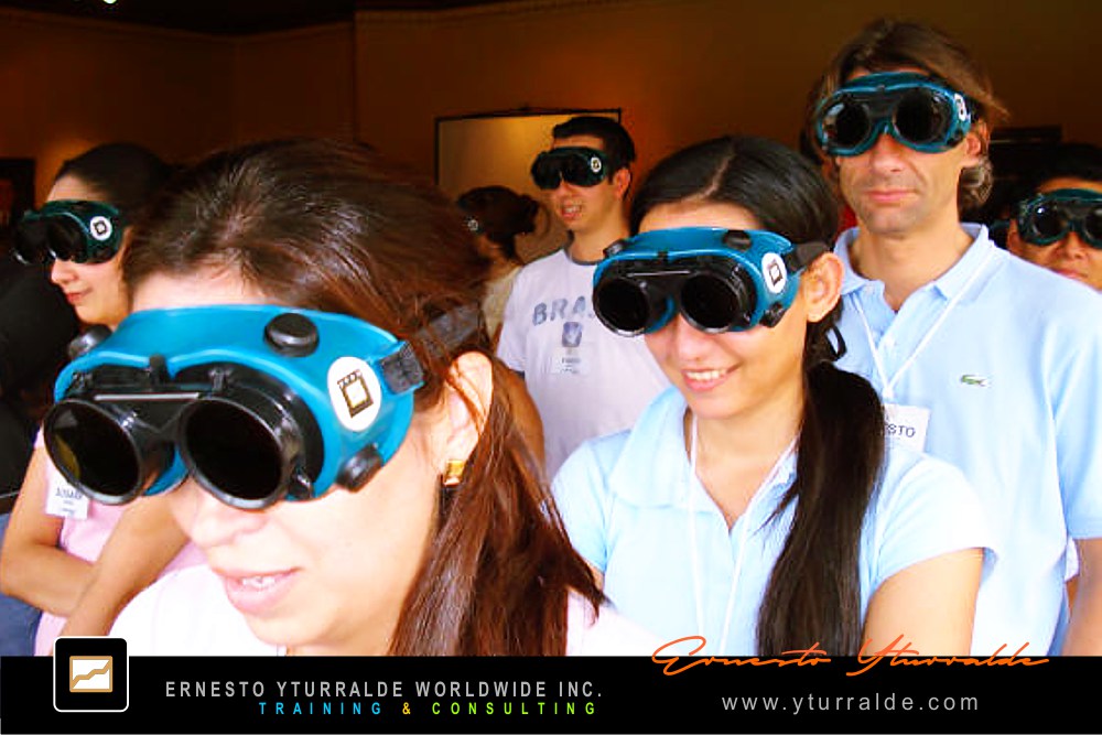 Quito Ecuador Team Building | Taller vivencial con actividades de Cuerdas Bajas